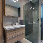 Lavanda: Poolside Retreat With Access And Panoramic Views *