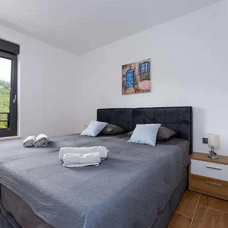 Vila Lavanda -semi-detached With A Pool And A Panoramic View, Close To A Sandy Beach- By Traveler Tourist Agency Krk Risika