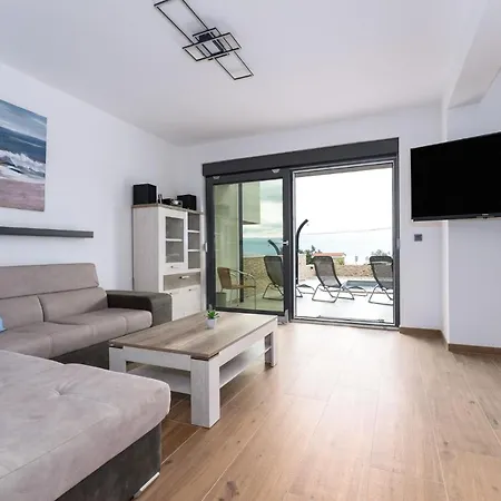 Vila Lavanda -semi-detached With A Pool And A Panoramic View, Close To A Sandy Beach- By Traveler Tourist Agency Krk