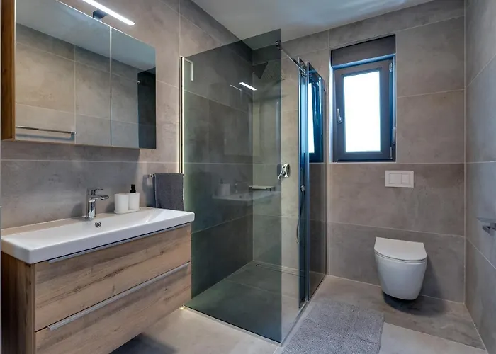 Lavanda -semi-detached With A Pool And A Panoramic View, Close To A Sandy Beach- By Traveler Tourist Agency Krk Risika