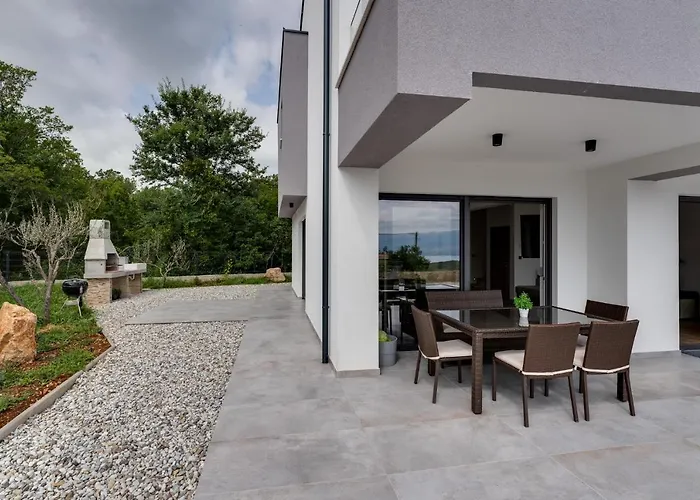 Lavanda -semi-detached With A Pool And A Panoramic View, Close To A Sandy Beach- By Traveler Tourist Agency Krk